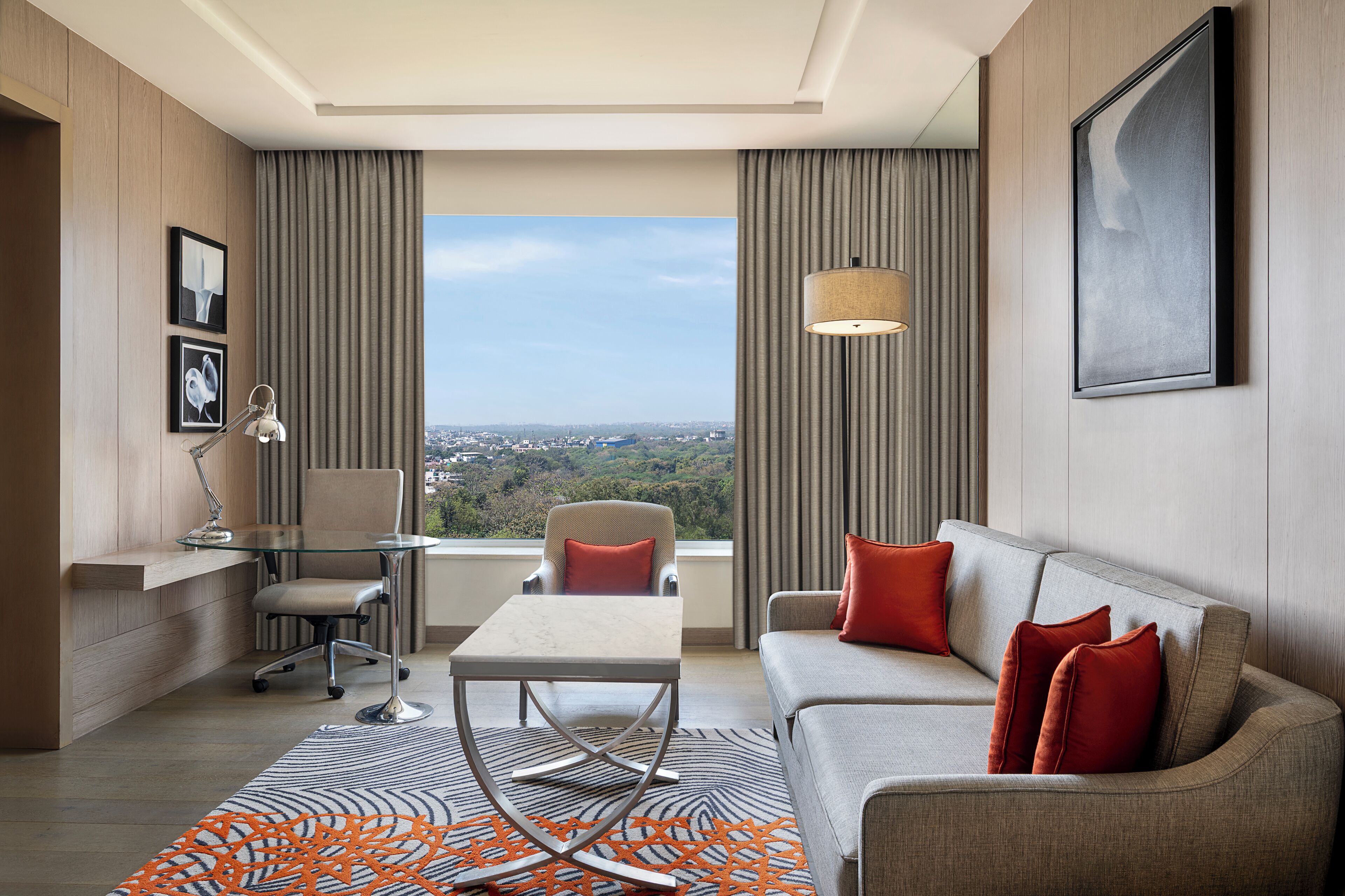 executive suite, 1 king bed | living area | 50-inch led tv with satellite channels, tv