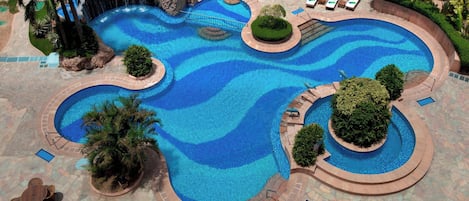 Utomhuspool