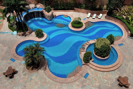 Outdoor pool. Sheraton New Delhi Hotel