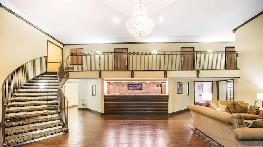 Super 8 by Wyndham Oxford