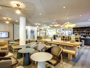 Bar (on property) - Novotel Suites Paris Stade De France (Saint-Denis)