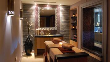Couples treatment room(s), sauna, hot tub, steam room, body treatments