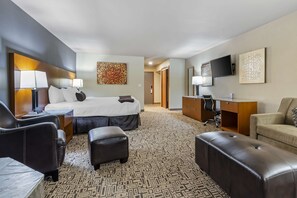 Premium bedding, memory foam beds, in-room safe, desk - Mt Hood Oregon Resort, BW Premier Collection (Welches)
