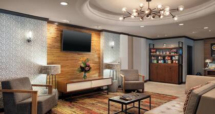 Four Points by Sheraton Hotel & Suites San Francisco Airport