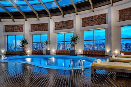 Indoor pool. Hilton Porto Alegre