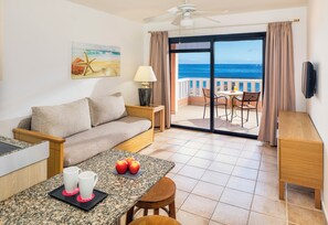 Apartment, Meerblick (XTRA Room Sea View) | Minibar, Verdunkelungsvorhänge, kostenloses WLAN, Bettwäsche