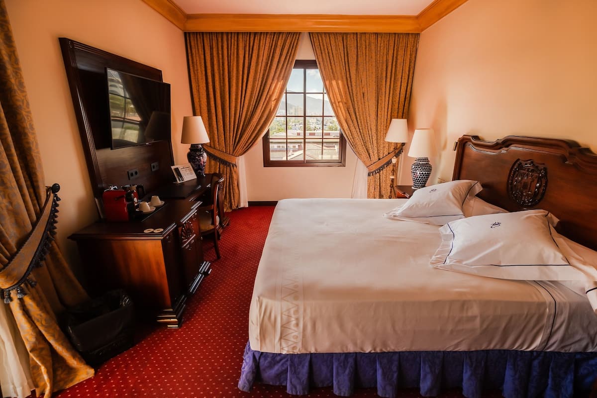 Minibar, in-room safe, desk, blackout curtains