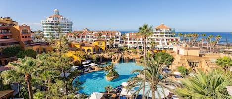 Außenpool, Liegestühle