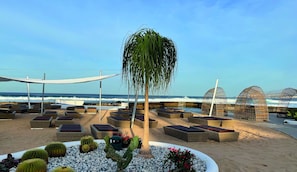 4 restaurants, breakfast served, Mediterranean cuisine