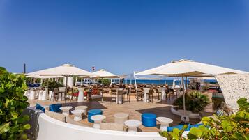 4 restaurants, spécialités Cuisine méditerranéenne