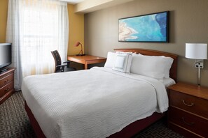 ผ้านวมขนเป็ด, โต๊ะทำงาน, พื้นที่ทำงานแบบใช้แล็ปท็อป, เตารีด/โต๊ะรีดผ้า