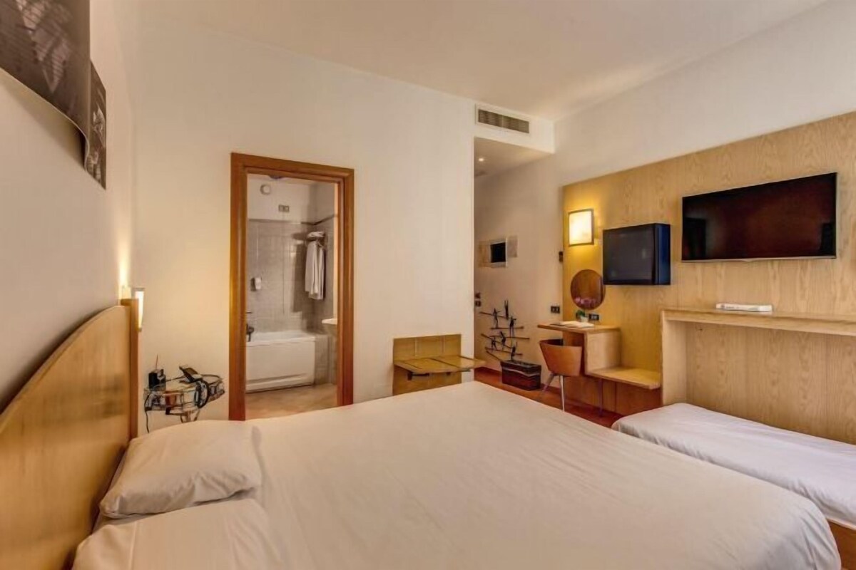 In-room safe, desk, blackout drapes, iron/ironing board (on request)