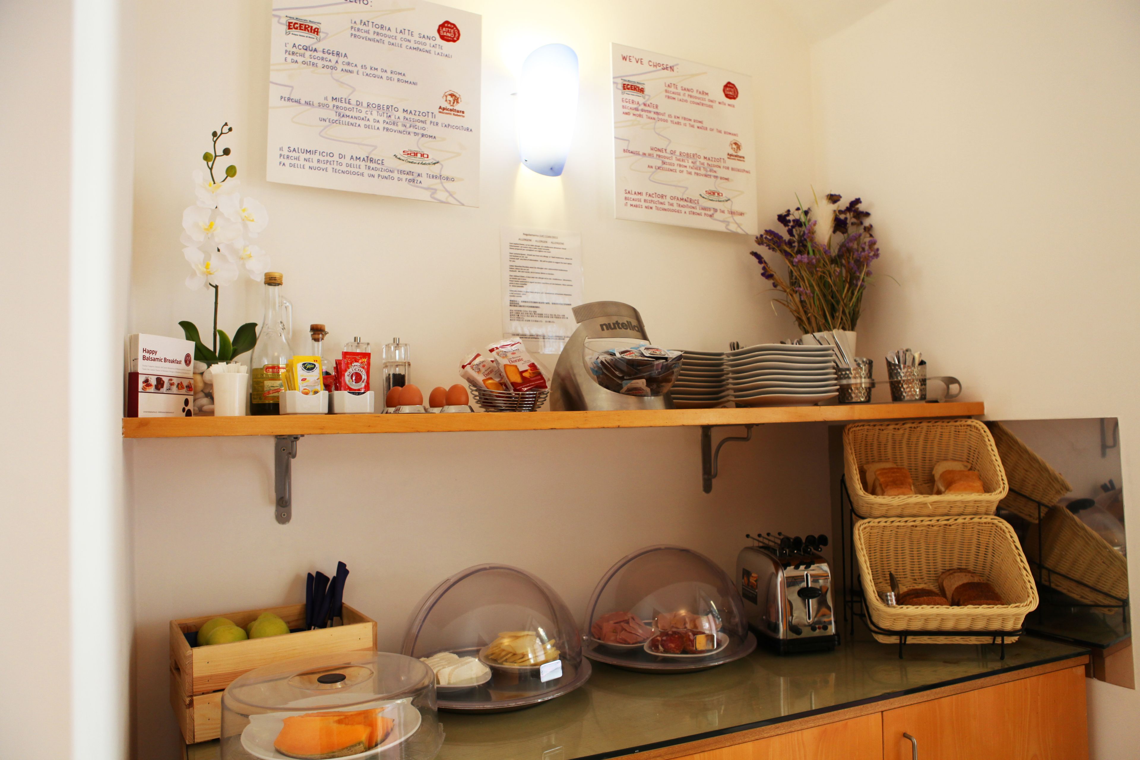 daily continental breakfast (eur 5 per person)