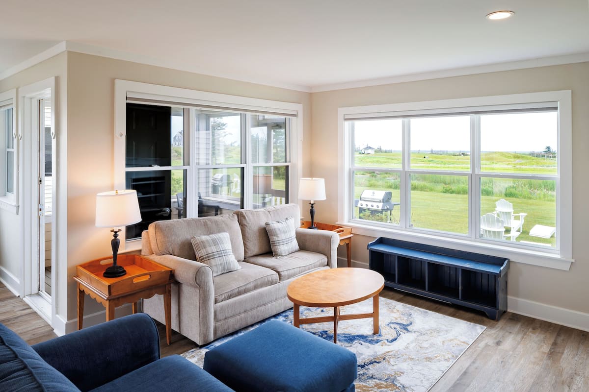 Cottage, 2 Bedrooms, Ocean View | Living area