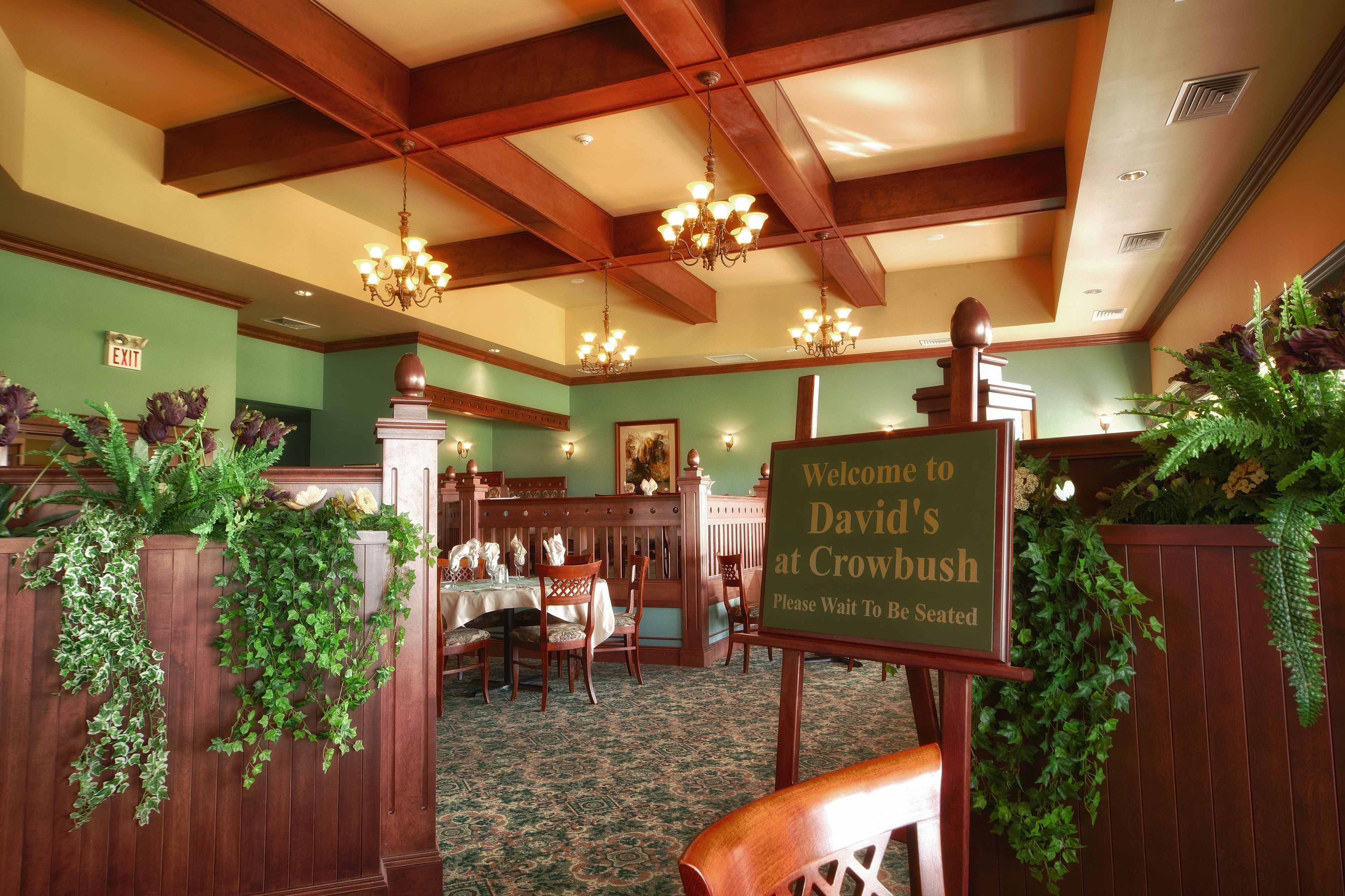 2 restaurants; breakfast, lunch and dinner served 