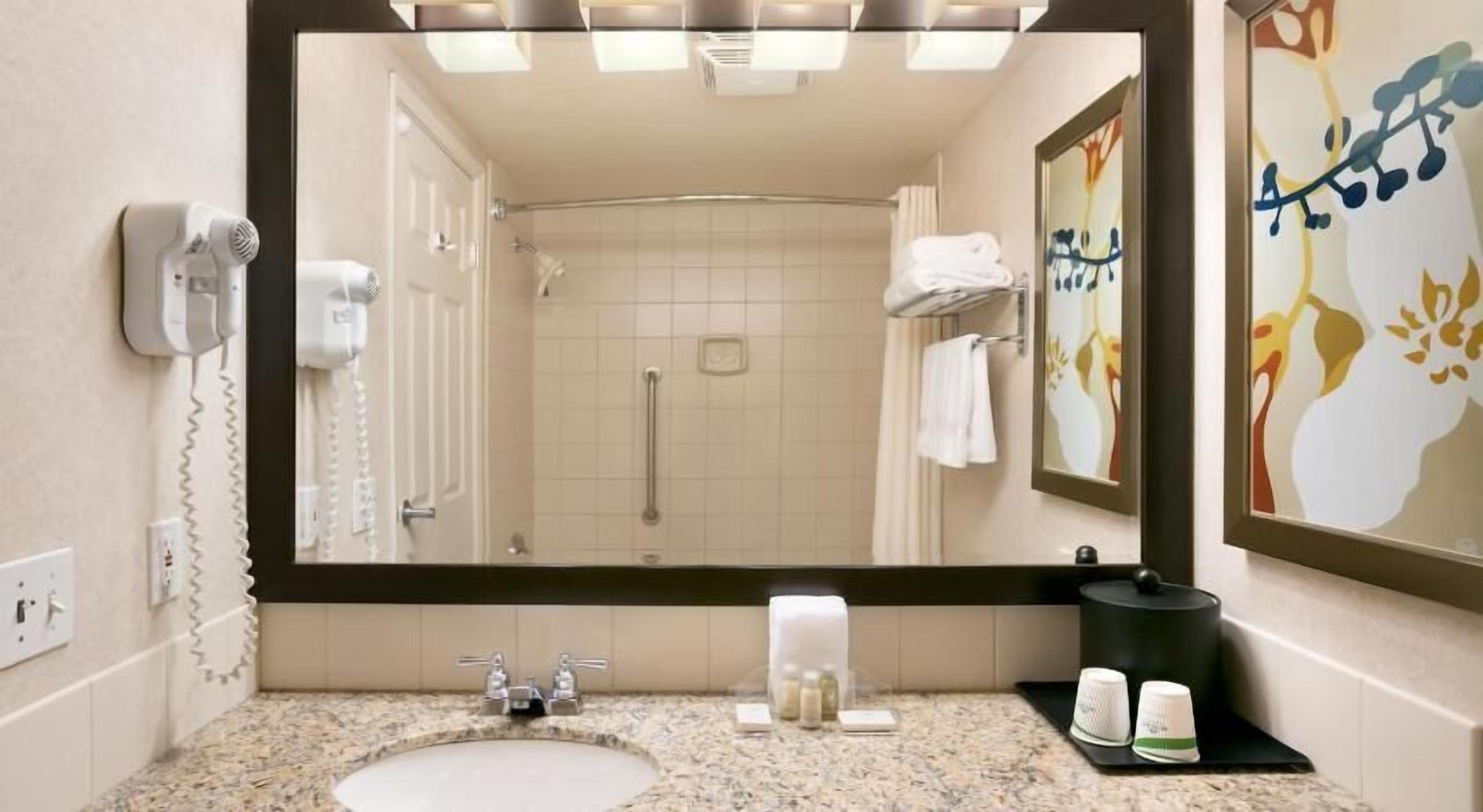 Bathroom | Free toiletries, hair dryer, towels, soap