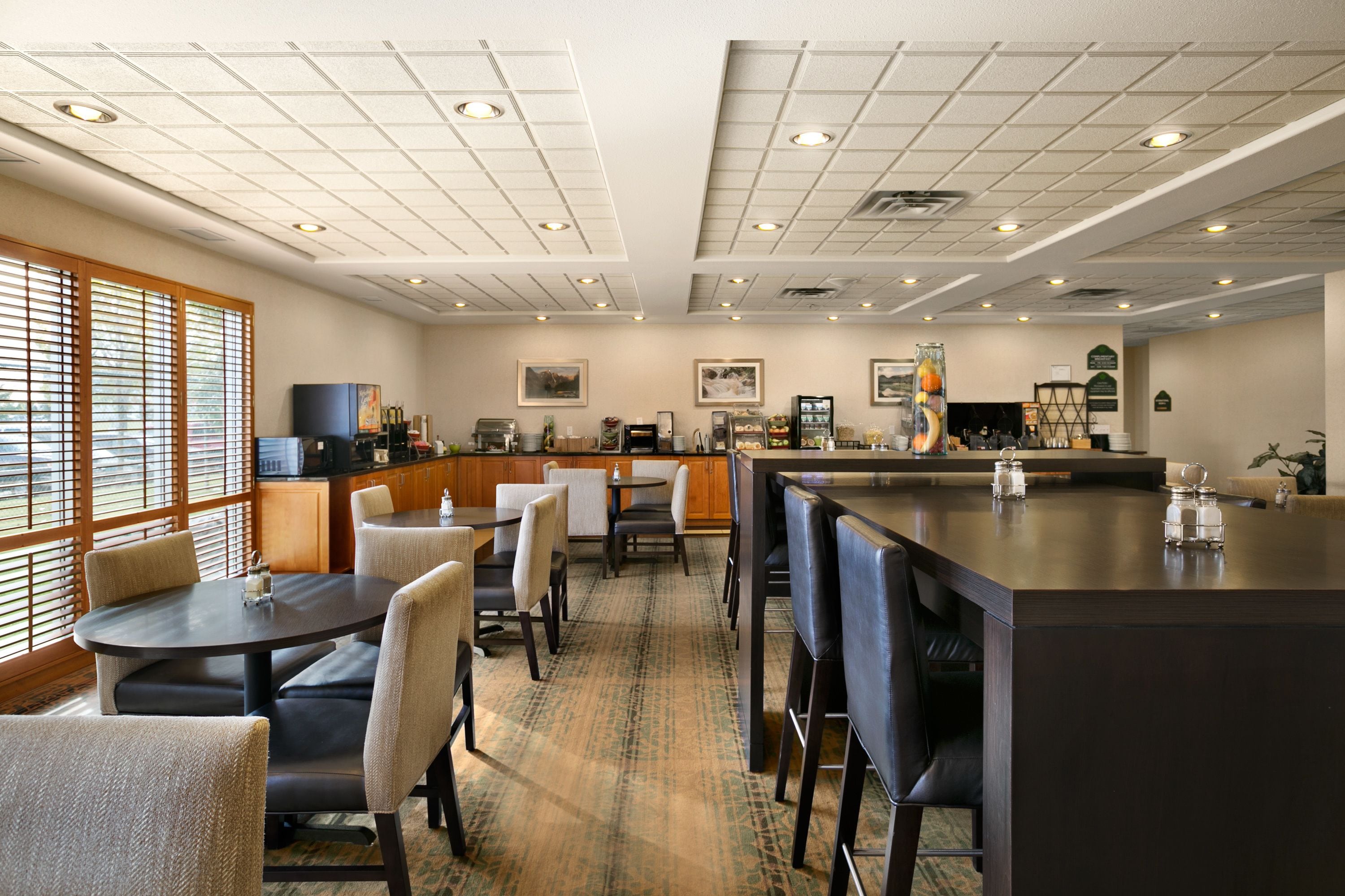 free daily continental breakfast