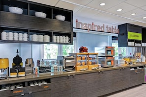 Free daily self-serve breakfast