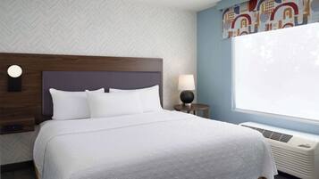 Suite, 1 King Bed, Accessible, Bathtub | Premium bedding, desk, laptop workspace, blackout curtains