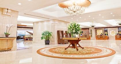 Crowne Plaza Nanjing Hotel & Suites