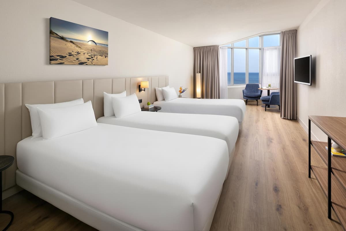 Standard Quadruple Room (View)