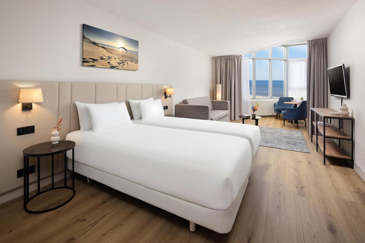 Minibar, in-room safe, desk, blackout curtains