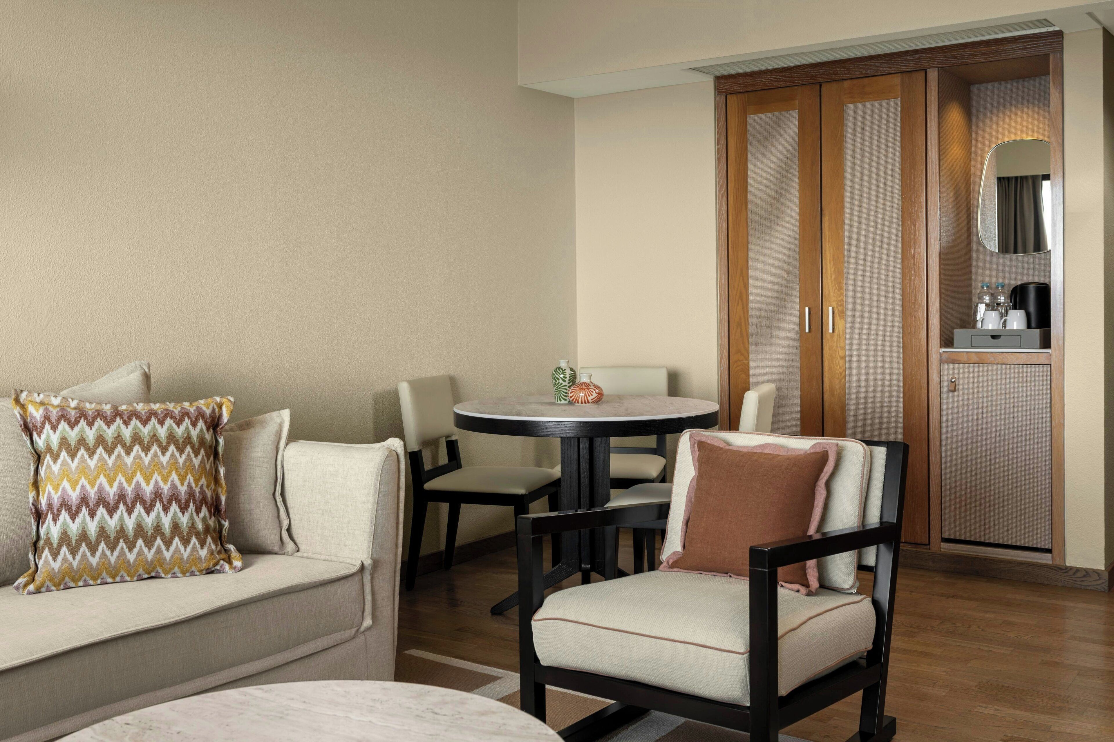 Suite, 1 chambre | Literie de qualité supérieure, matelas mémoire de forme, minibar