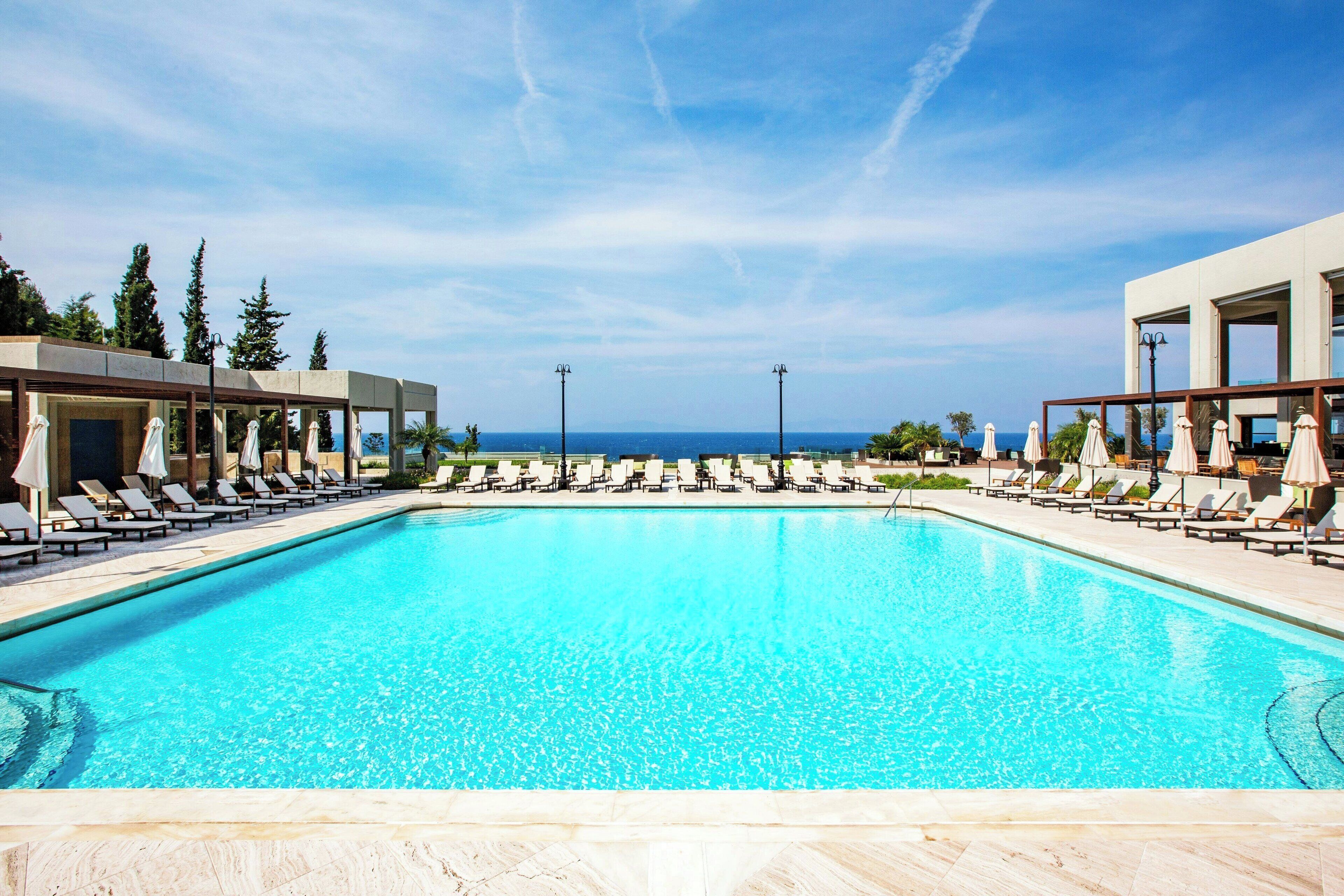 Indoor pool, 4 outdoor pools, pool umbrellas, pool loungers