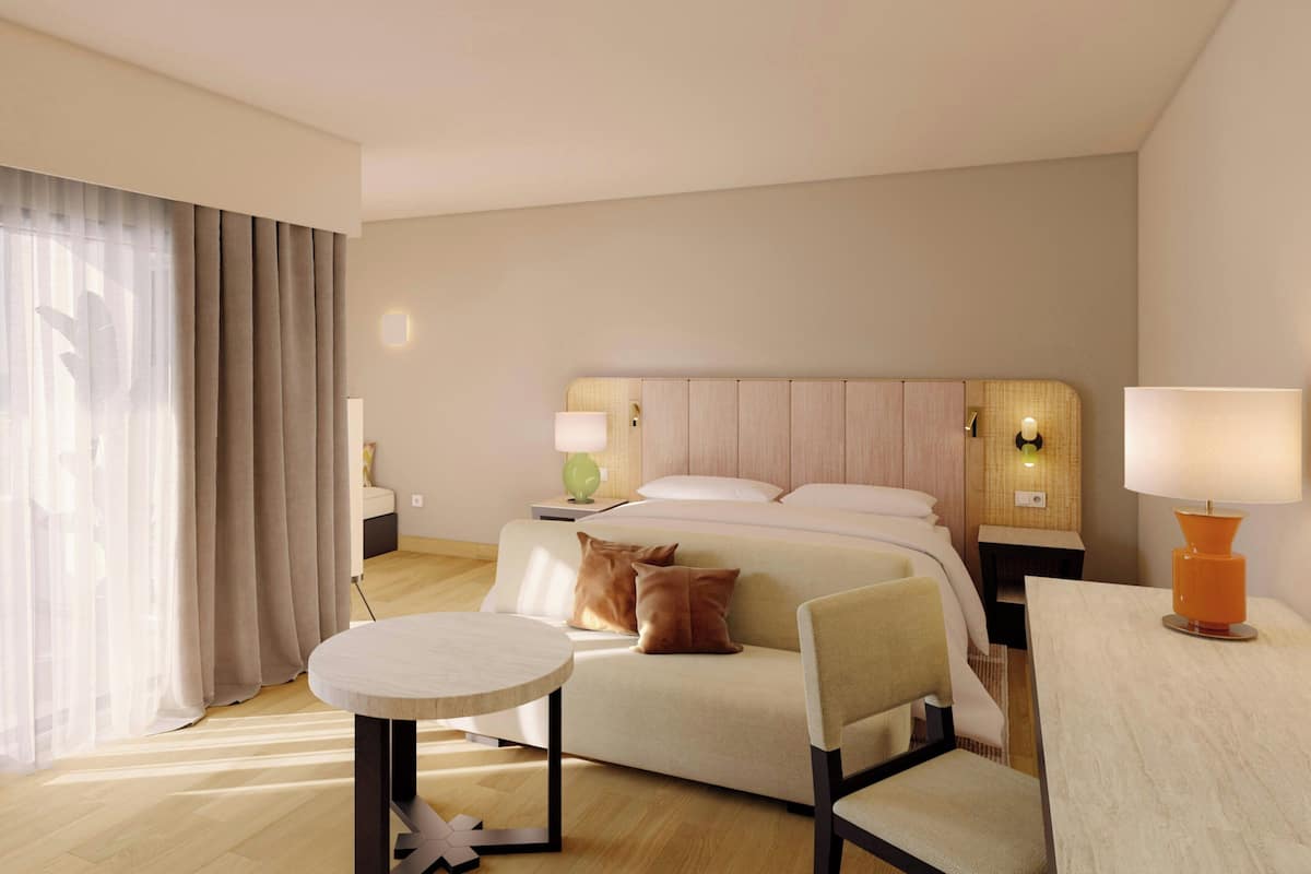 Ylelliset vuodevaatteet, memory foam -patjalliset sängyt, minibaari