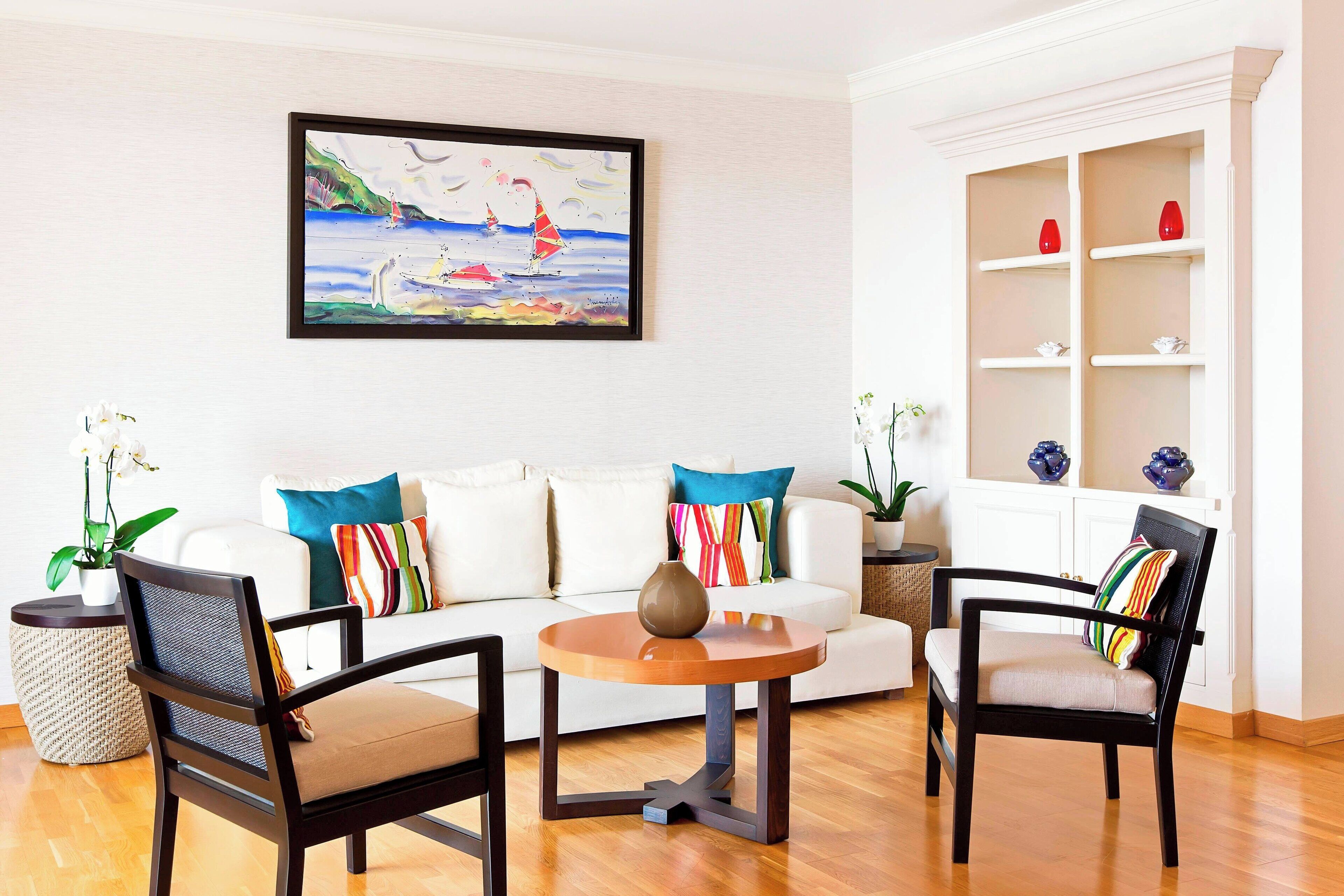 presidential suite, 2 bedrooms, balcony, sea view | living room | 32-inch lcd tv with satellite channels, tv