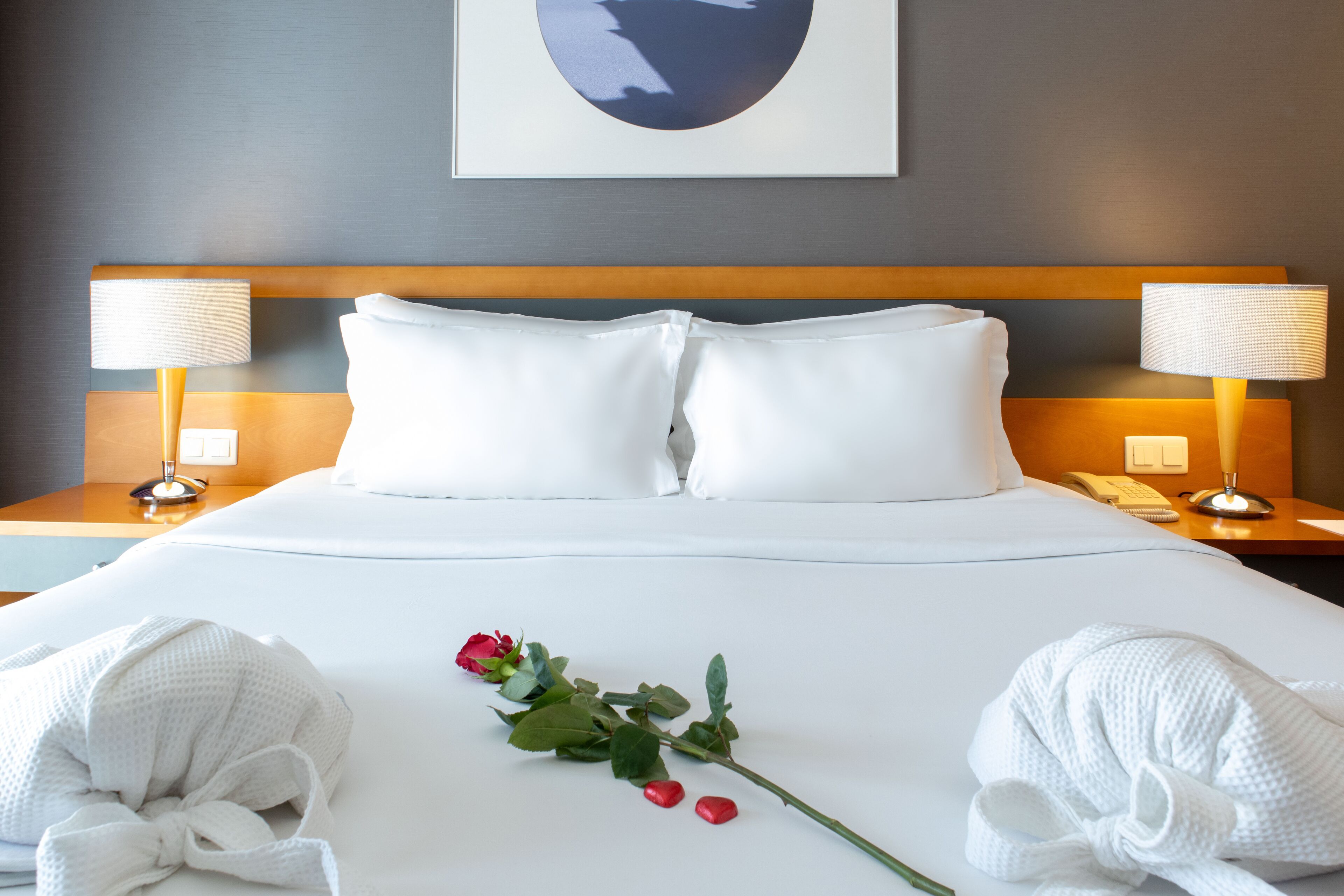 romantic double room | 1 bedroom, minibar, in-room safe, desk