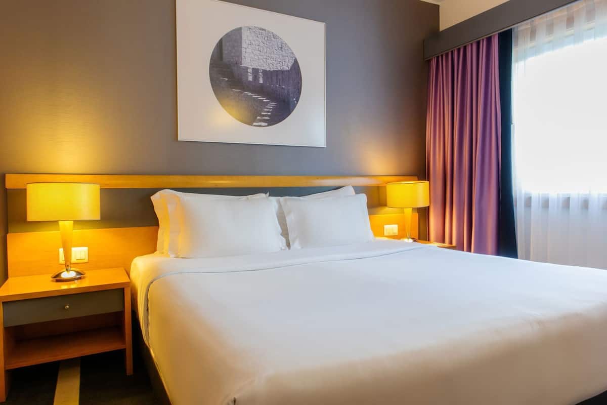 Minibar, in-room safe, desk, blackout drapes