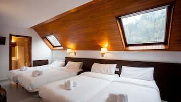 Coffres-forts dans les chambres, bureau, rideaux occultants