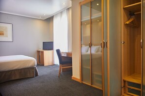 Minibar, in-room safe, desk, soundproofing