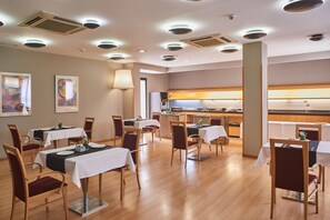 Daily buffet breakfast (EUR 12 per person)