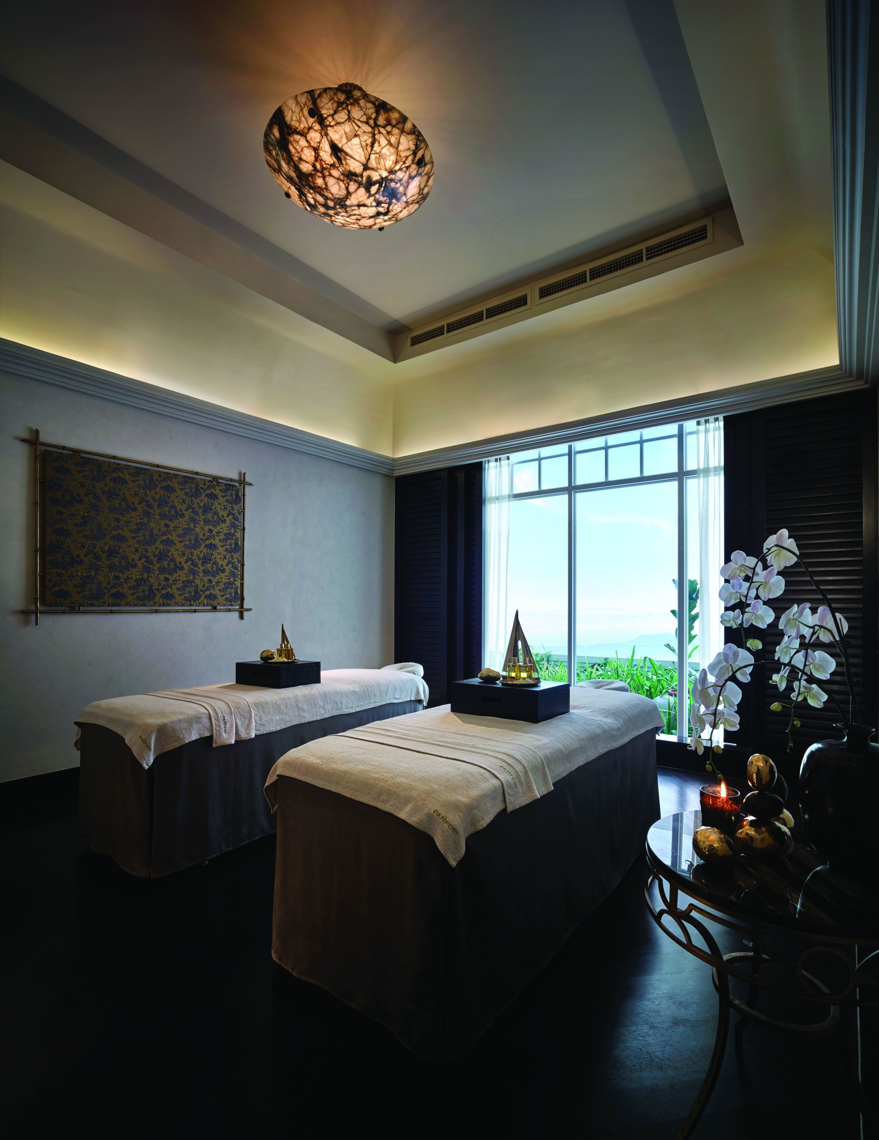 couples treatment room(s), hot stone massages, thai massages