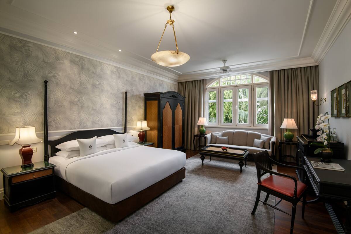 Superior Suite King | Minibar, safe på rommet, blendingsgardiner og strykejern/-brett