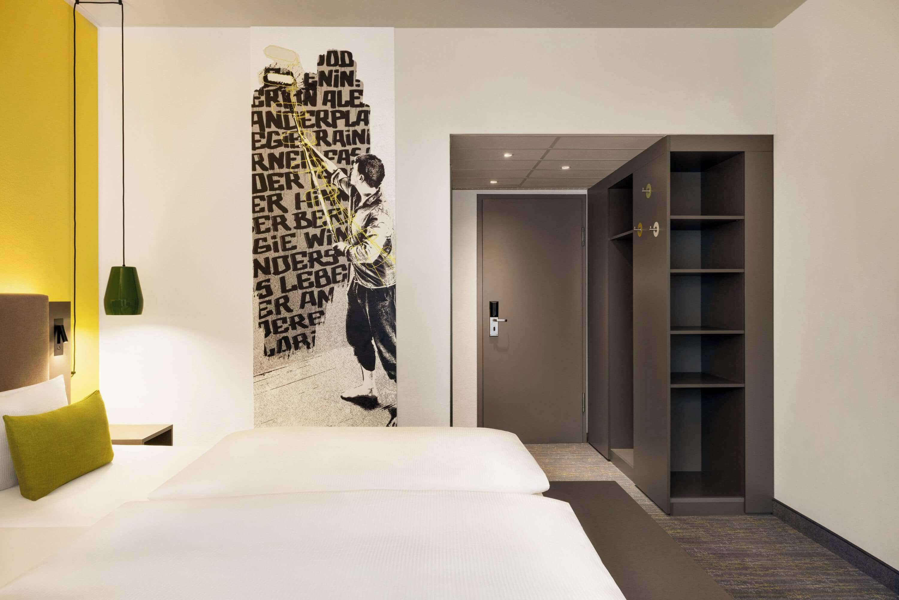 desk, soundproofing, iron/ironing board, free wifi