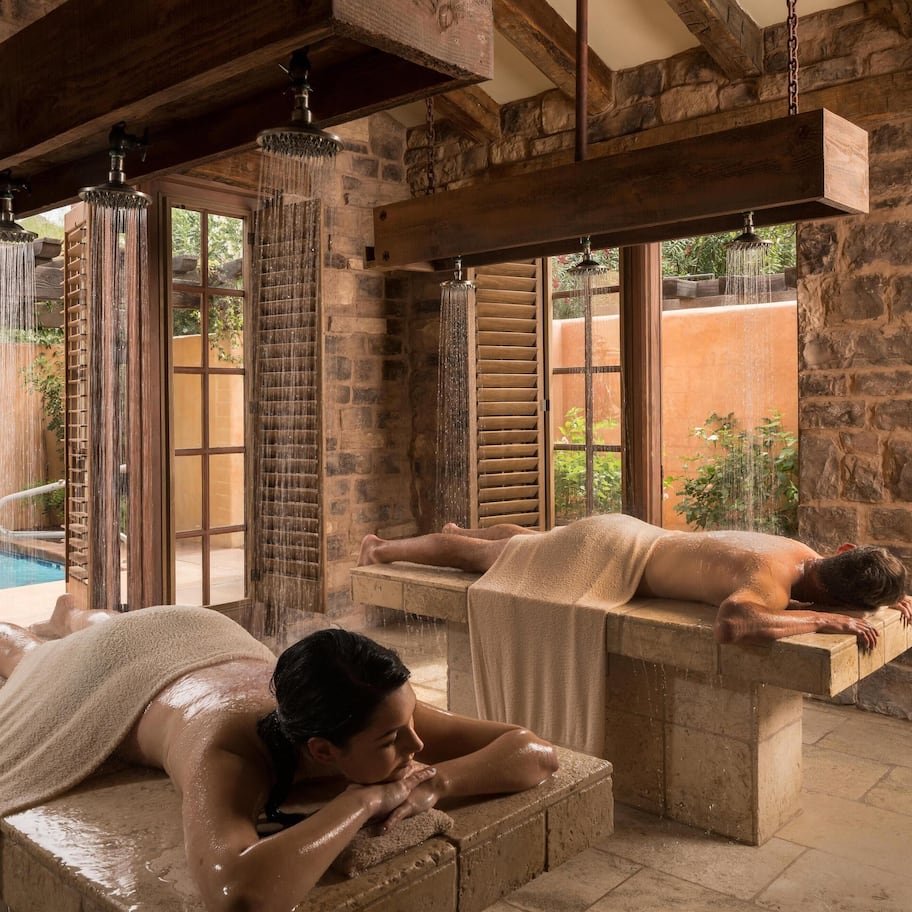 Couples treatment rooms, sauna, hot tub, steam room, Turkish bath