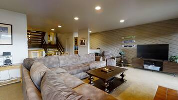 Condo, 4 Bedrooms | Living area | TV, fireplace, DVD player