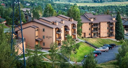 Ski Inn Condos