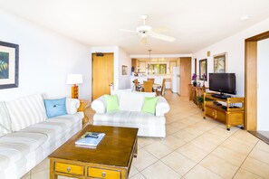 Suite, 2 Bedrooms, 2 Bathrooms, Ocean View | Living area | TV