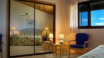 Appart'hôtel Standard, 3 chambres, vue océan, en front de mer | Coffres-forts dans les chambres, fer et planche à repasser