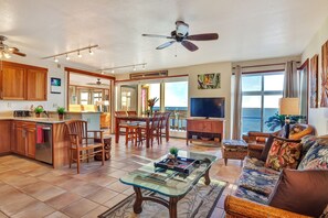 Suite, 2 Bedrooms, 2 Bathrooms, Oceanfront | Living area | TV