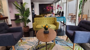 Sala de estar en el lobby
