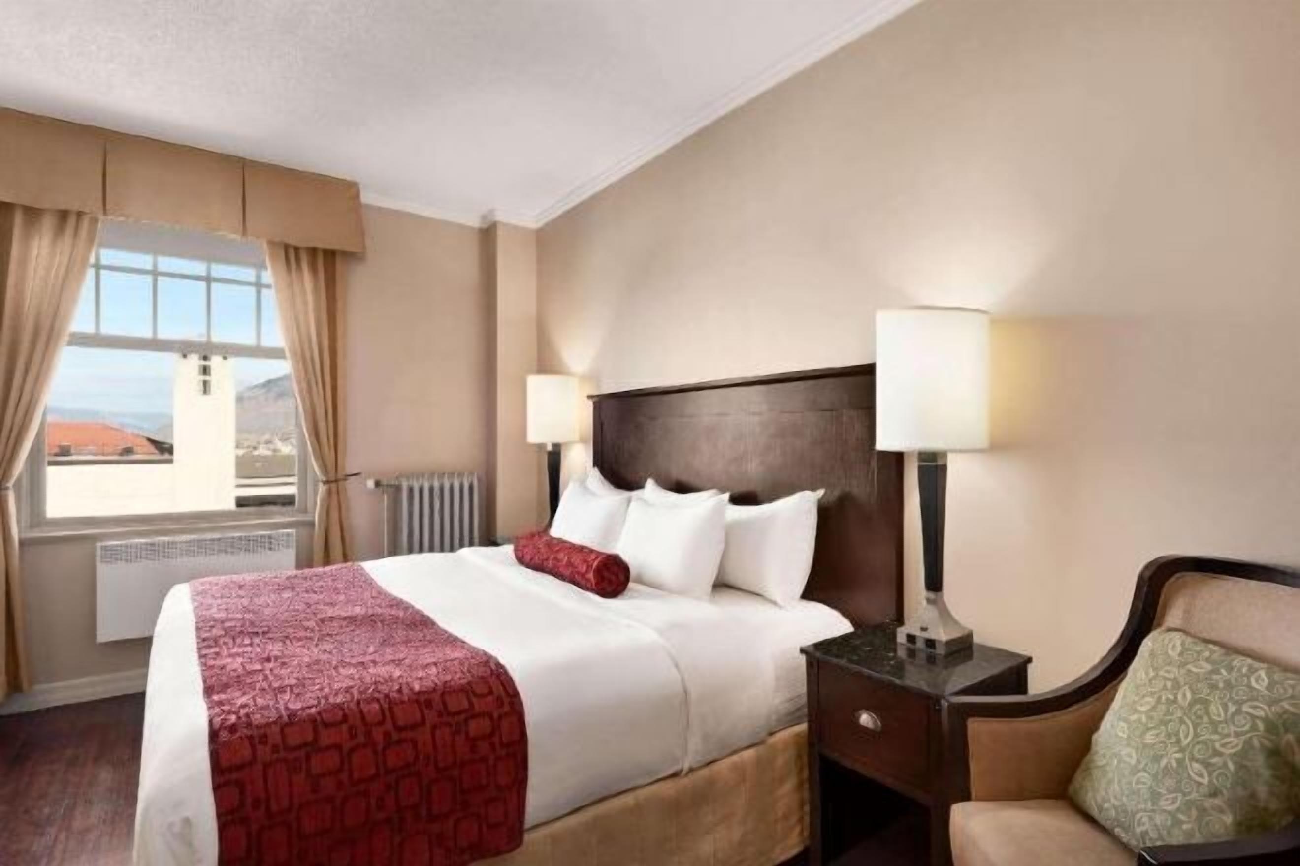 Premium bedding, pillow-top beds, in-room safe, desk