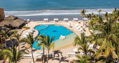 Costa De Oro Beach Hotel