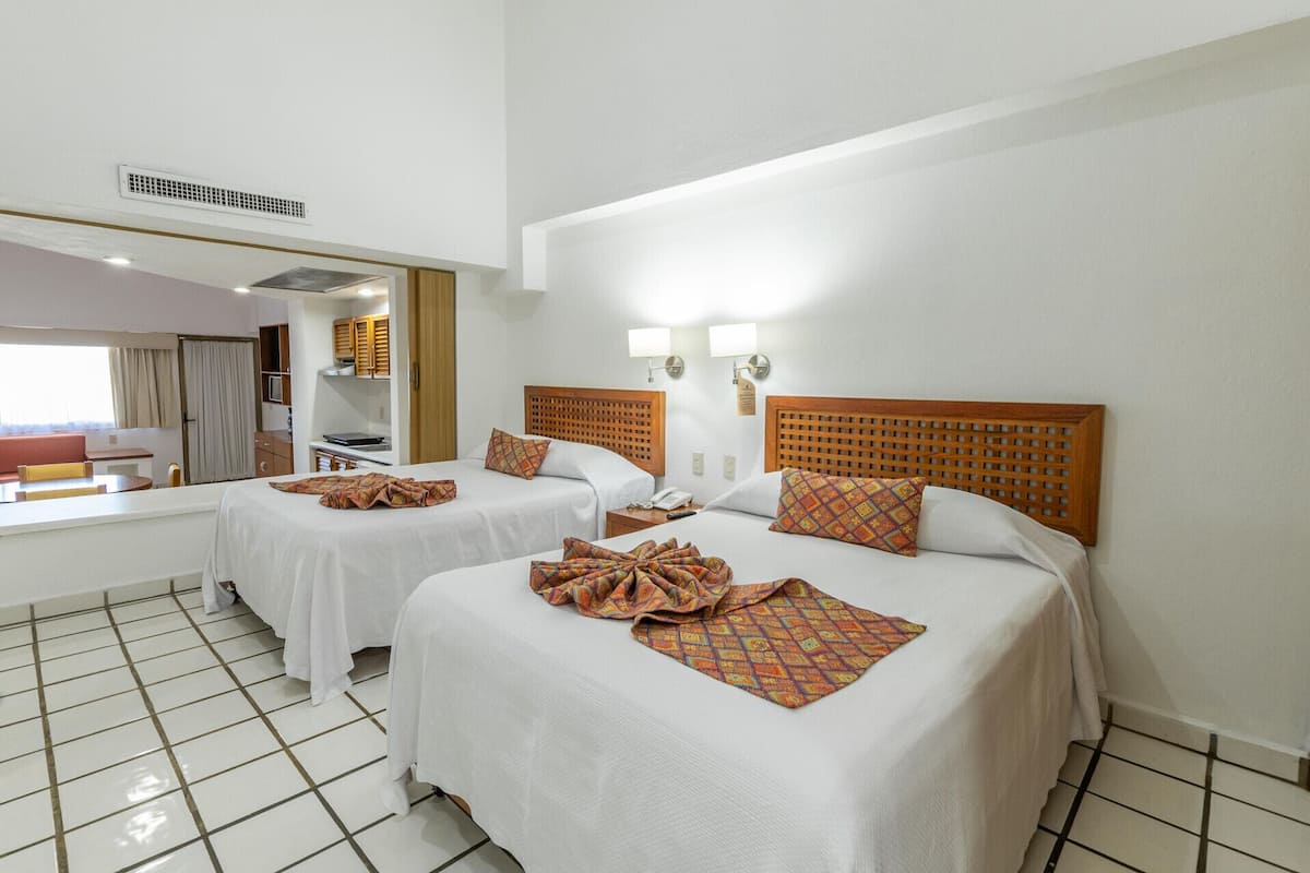 1 bedroom, desk, blackout curtains, free WiFi