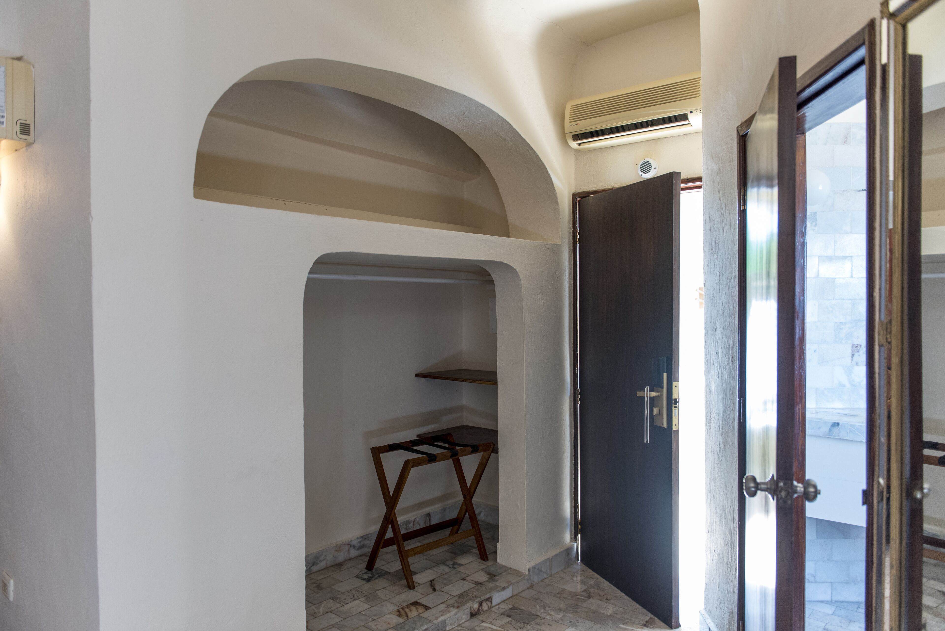 panoramic penthouse | 1 bedroom, blackout curtains, bed sheets