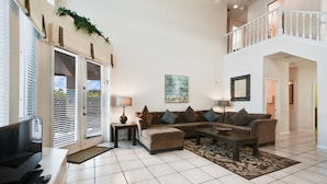 럭셔리룸, 침실 4개 (Pool Home, Sleeps 8) | 거실